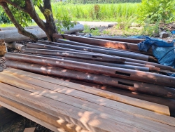 Selling 2 wooden houses. Installation and tiles cover 160 million/ 2 units. tại Quảng Nam