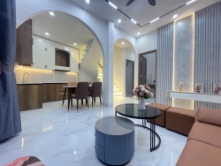Nhà 2 tầng mới full nội thất tại Quảng Nam