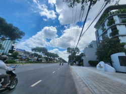 Nhà 3 tầng, diện tích 116m2, mặt tiền đường 6,1m, gần Bùi Tá Hán, Ngũ Hành Sơn, Đà Nẵng tại Quảng Nam