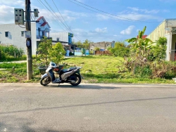 Sựp hầm 2 lô liền kề 200m2 đất ở hoàn toàn gần chợ Lệ Trạch, Hòa Tiến tại Quảng Nam