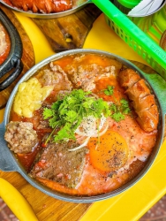 Chợ Ngọp Bánh Mì Ốp La Chảo Chiều Long Khách Điêm tại Quảng Nam