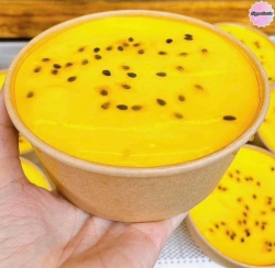 #75k/hộp cake mousse chanh dây siêu ngon chua chua + rất ít ngọt luôn ạ . Thơm khỏi phàn bàn  tại Quảng Nam
