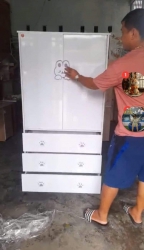 Cabinet lớn và cao bồi tại Quảng Nam